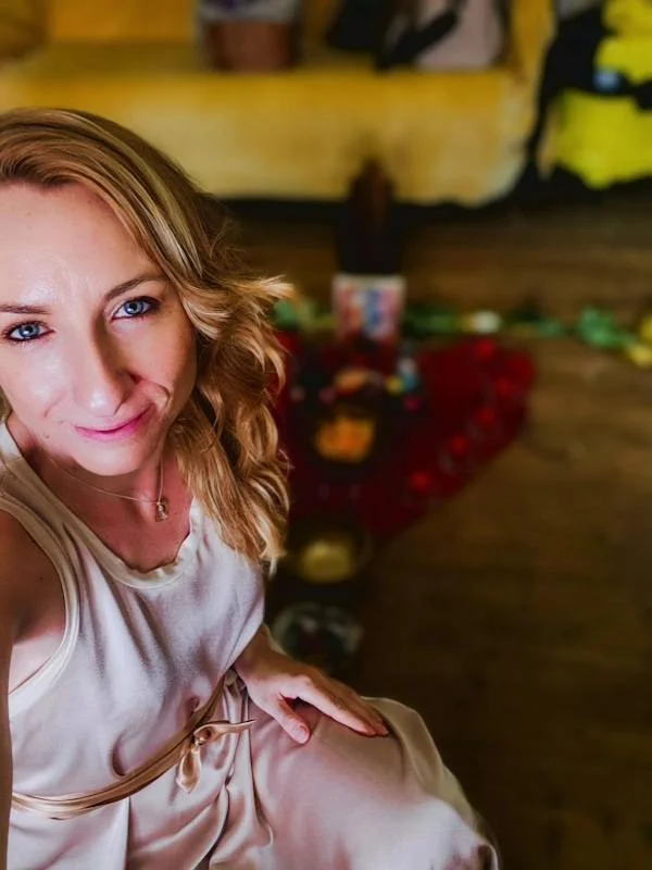 Kalocsai Adrienn női szertartások